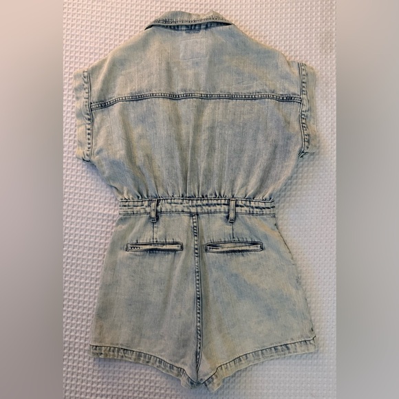Blank NYC Acid Washed Denim Romper Women's SZ SM - Picture 5 of 10